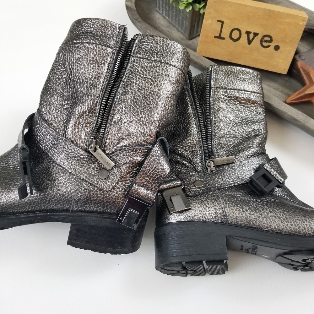 Aquatalia silver pewter leather moto zipper booties women's size 7 made in Italy - Picture 6 of 8